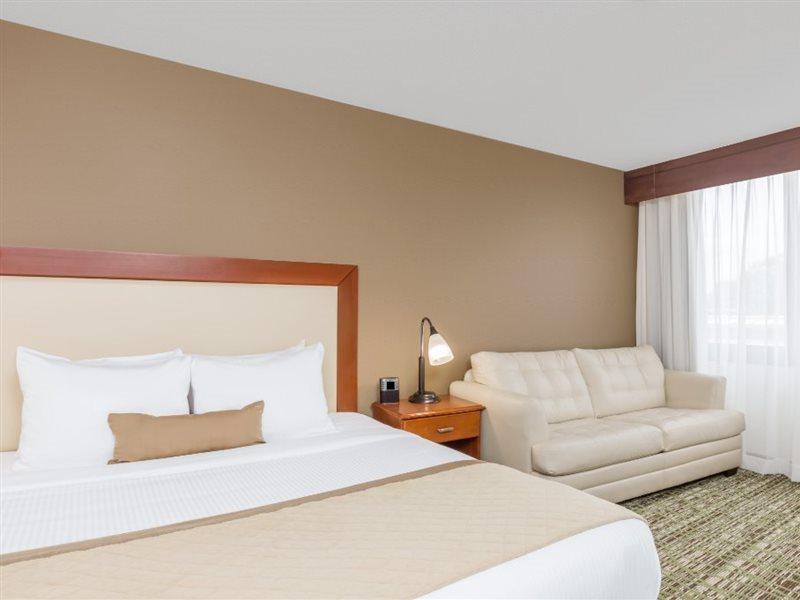 Clarion Hotel & Suites Mount Laurel Eksteriør bilde