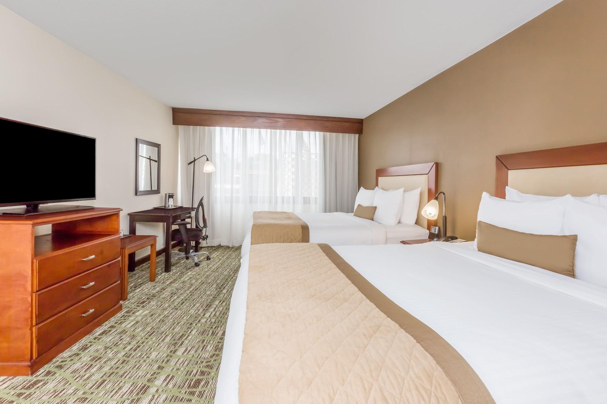 Clarion Hotel & Suites Mount Laurel Eksteriør bilde