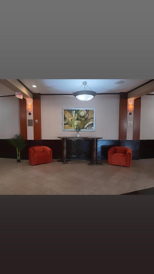 Clarion Hotel & Suites Mount Laurel Eksteriør bilde